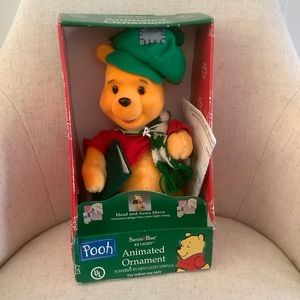 Winnie the Pooh plush caroling moving POOH 12” musical holiday Disney ornament